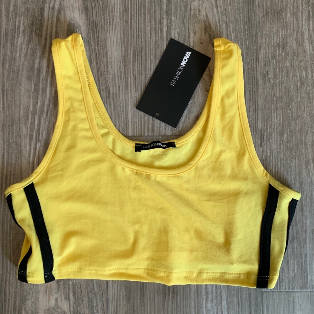 Fashion nova crop top